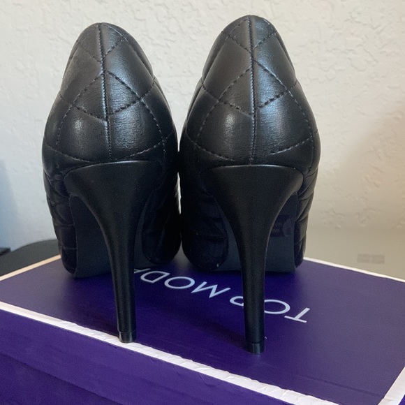 Quilted black heels - Picture 3 of 3